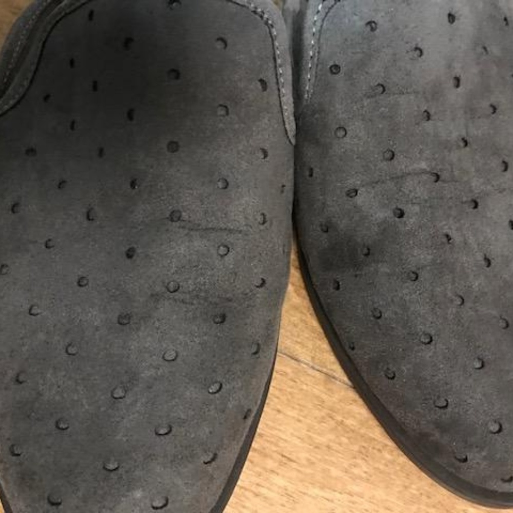Shoes - Picture 4 of 6